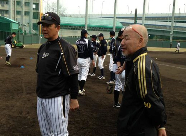 阪神タイガース 久保コーチ